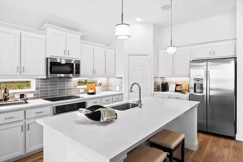 Kitchen - 1628 Macadamia Ct, Aubrey, TX 76227 photo 4 of 7