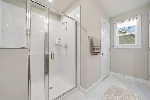 Bath - 100 Teresa Ln, Guyton, GA 31312 photo 2 of 3