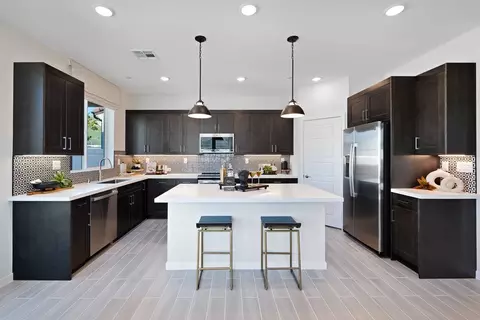 Kitchen - 3834 Savannah Ln, Piru, CA 93040 photo 4 of 6