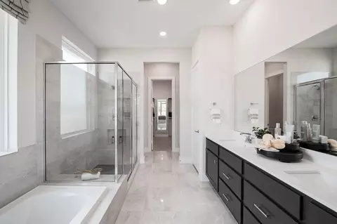 Bath - 4683 Bridgewood Dr, Spring, TX 77386 photo 2 of 7