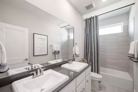 Bath - 4683 Bridgewood Dr, Spring, TX 77386 photo 4 of 7