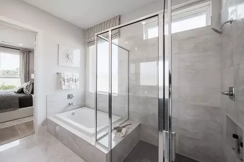 Bath - 4683 Bridgewood Dr, Spring, TX 77386 photo 3 of 7