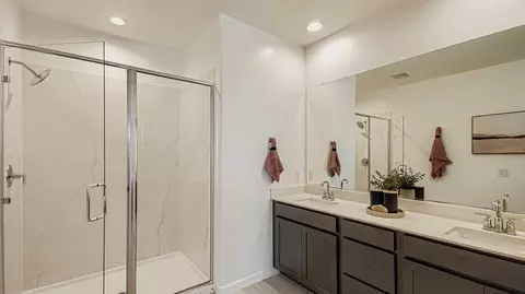 Bath - 2947 N 97th Dr, Phoenix, AZ 85037 photo 1 of 5