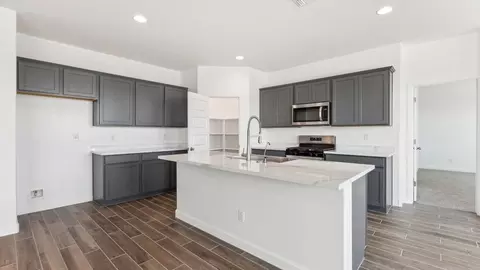 Kitchen - 2633 W Sentiero Ave, Apache Junction, AZ 85120 photo 1 of 9