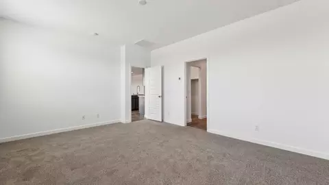 Bedroom - 2633 W Sentiero Ave, Apache Junction, AZ 85120 photo 2 of 16