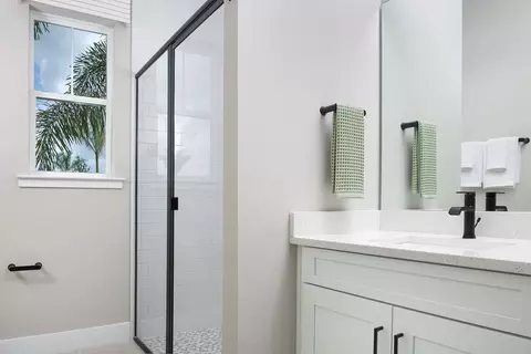 Bath - 18150 Wellspring Ct, Venice, FL 34293 photo 3 of 3