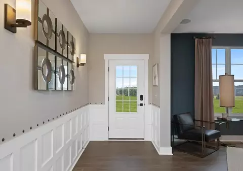 Entry Way - 211 Grandview Dr #STE 130, Fort Mitchell, KY 41017 photo 2 of 2