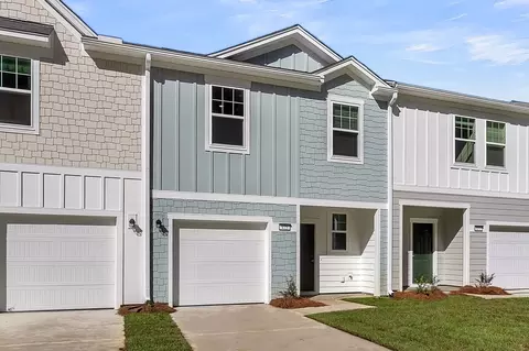 Exterior - 190 Halstead Dr, Moncks Corner, SC 29461 photo 2 of 6