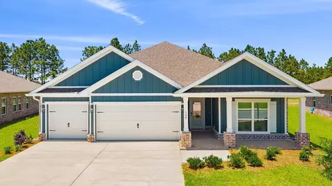 120 Farm Owl Dr W, Freeport, FL 32439