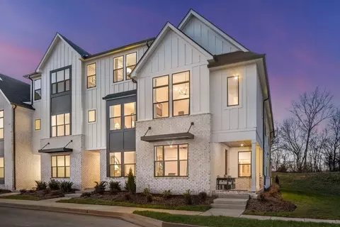 2048 Conductor Ln, Thompsons Station, TN 37179