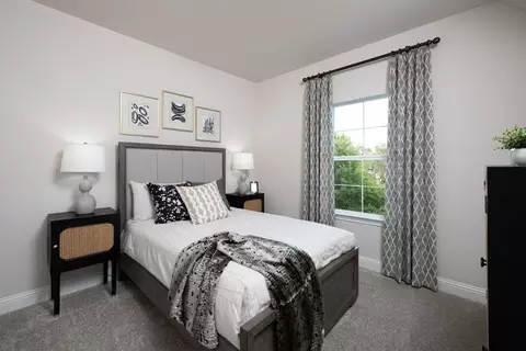 Bedroom - 352 Pasture Dr, Midlothian, TX 76065 photo 2 of 4