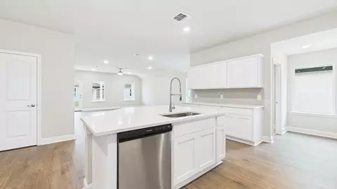 Kitchen - 206 High Ridge Rd, Duson, LA 70529 photo 5 of 11