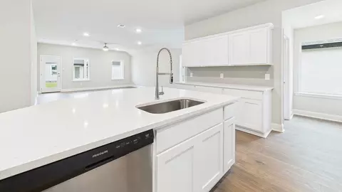 Kitchen - 206 High Ridge Rd, Duson, LA 70529 photo 6 of 11