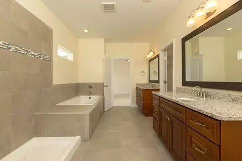 Bath - 234 Hall Rd, Hampton, VA 23664 photo 1 of 6