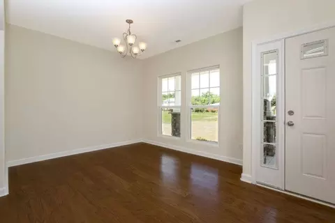 Living - 234 Hall Rd, Hampton, VA 23664 photo 2 of 4