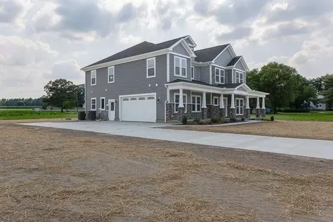 Exterior - 234 Hall Rd, Hampton, VA 23664 photo 9 of 16