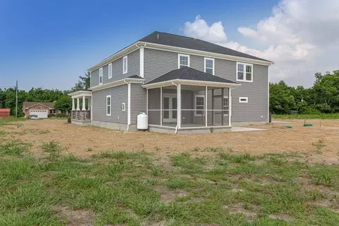 Exterior - 234 Hall Rd, Hampton, VA 23664 photo 6 of 16