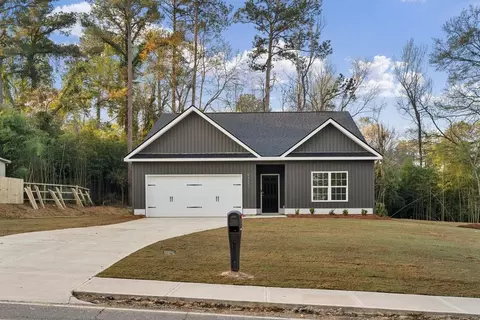 687 Jasmine Dr, Macon, GA 31211