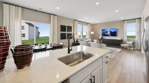 Kitchen - 703 Erickson Ln, Buffalo, MN 55313 photo 3 of 6