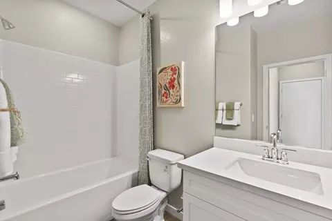 Bath - 334 Ukelele Pl, Henderson, NV 89015 photo 2 of 2