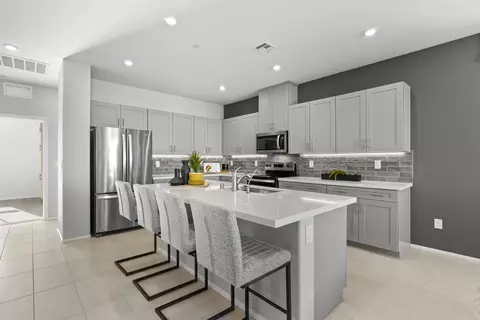 Kitchen - 334 Ukelele Pl, Henderson, NV 89015 photo 5 of 5