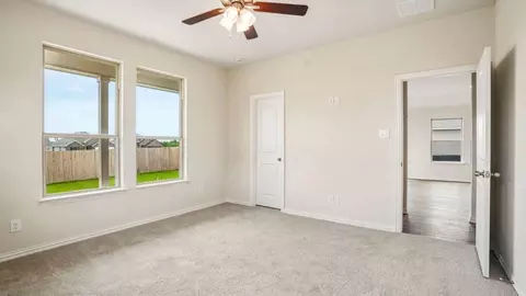 Bedroom - 2719 Echinacea Path, Converse, TX 78109 photo 3 of 15