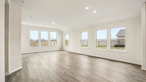 Living - 2719 Echinacea Path, Converse, TX 78109 photo 1 of 9