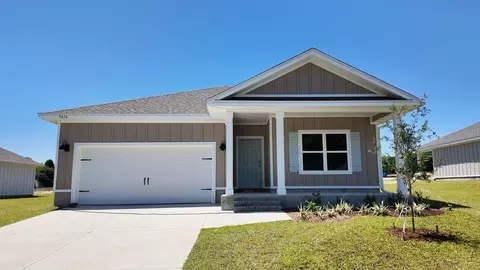 5616 Thatcher Rd, Crestview, FL 32539
