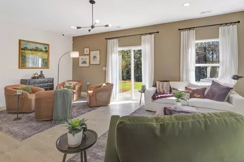 Living - 1655 Guthrie St, York, SC 29745 photo 2 of 2