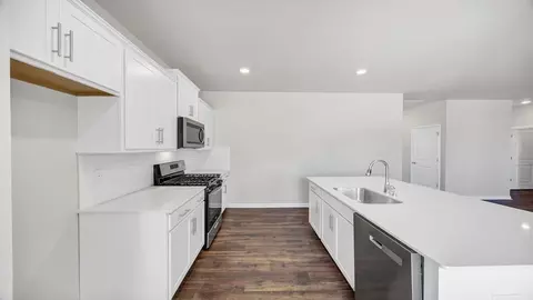 Kitchen - 197 Ruby Prince Rd, Gilbert, SC 29054 photo 3 of 10