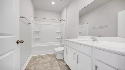 Bath - 197 Ruby Prince Rd, Gilbert, SC 29054 photo 3 of 8