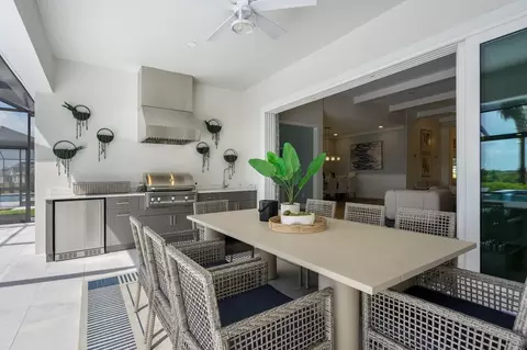 Kitchen - 3022 Eagles Flight Pl, Brandon, FL 33511 photo 3 of 4