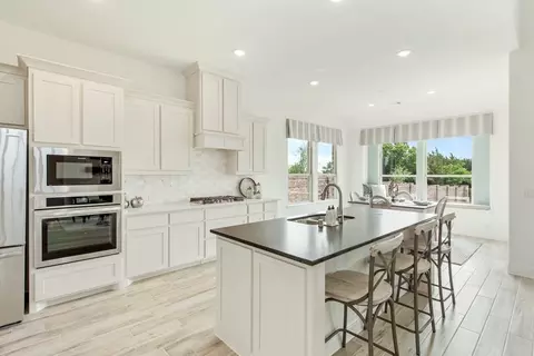 Kitchen - 809 Twin Pine Ct, Anna, TX 75409 photo 1 of 6