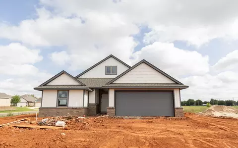 12217 SW 32nd Pl, Yukon, OK 73099