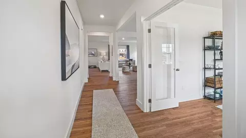 Entry Way - 300 Cookie Loop, Johnson City, TN 37615 photo 3 of 5