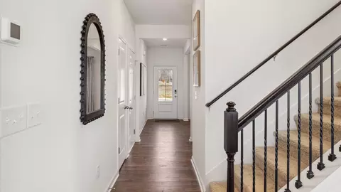 Entry Way - 300 Cookie Loop, Johnson City, TN 37615 photo 2 of 5