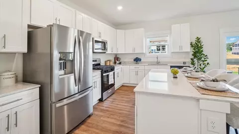 Kitchen - 300 Cookie Loop, Johnson City, TN 37615 photo 4 of 7