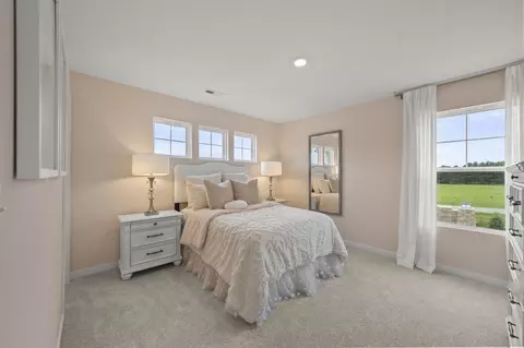 Bedroom - 420 Garrett Trl, Lithopolis, OH 43136 photo 6 of 10