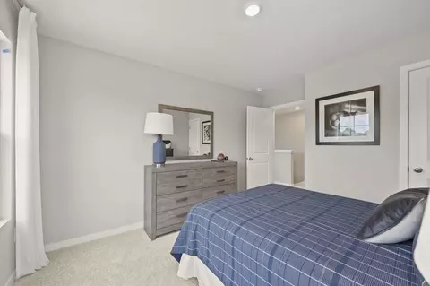 Bedroom - 420 Garrett Trl, Lithopolis, OH 43136 photo 4 of 10