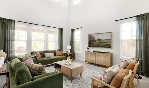 Living - 249 Weathervane Dr, Lathrop, CA 95330 photo 2 of 3