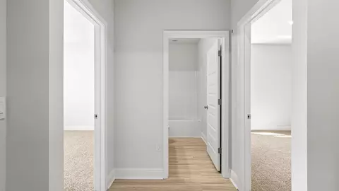 Entry Way - 5328 Macarthur Dr, Crestview, FL 32539 photo 8 of 10