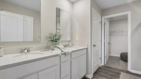 Bath - 7206 Theo Baker Blvd, Pendleton, IN 46064 photo 1 of 5