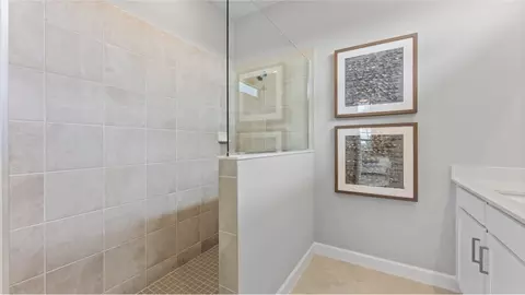 Bath - 19271 Gentry Pl, Estero, FL 33928 photo 2 of 5