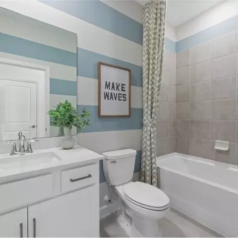 Bath - 19271 Gentry Pl, Estero, FL 33928 photo 4 of 5