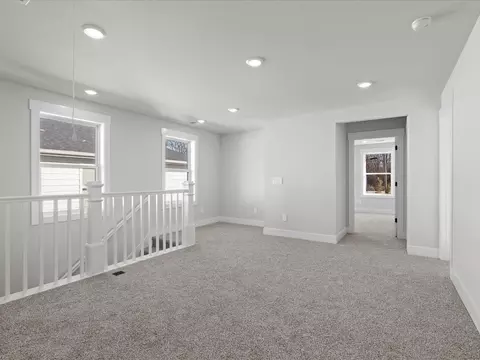 Living - 515 Hadlow St, Greer, SC 29651 photo 3 of 5