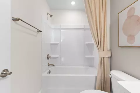 Bath - 5909 Leesville Rd, Durham, NC 27703 photo 2 of 5