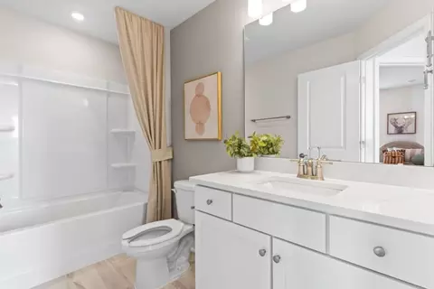 Bath - 5909 Leesville Rd, Durham, NC 27703 photo 3 of 5