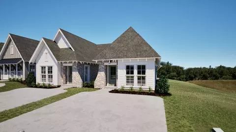 1289 Woodland Cir, Opelika, AL 36801
