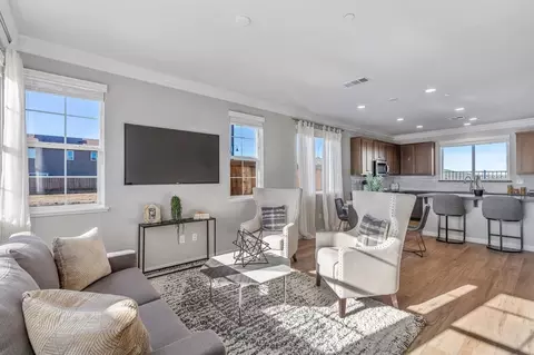 2420 Golden Way, Fairfield, CA 94533