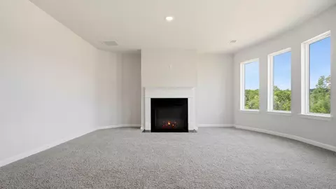 Living - 1625 Bernard Ct, Hampton, GA 30228 photo 4 of 7